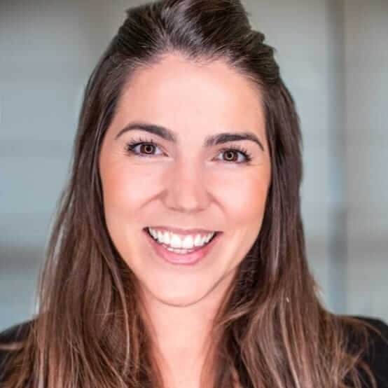 Foto da CEO Vivian Menon